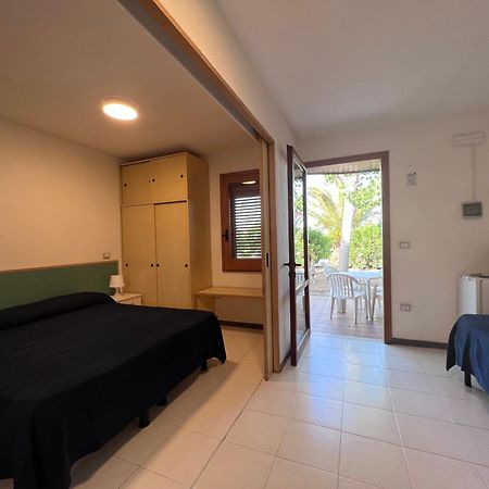 African Beach Hotel-Residence Манфредония Екстериор снимка