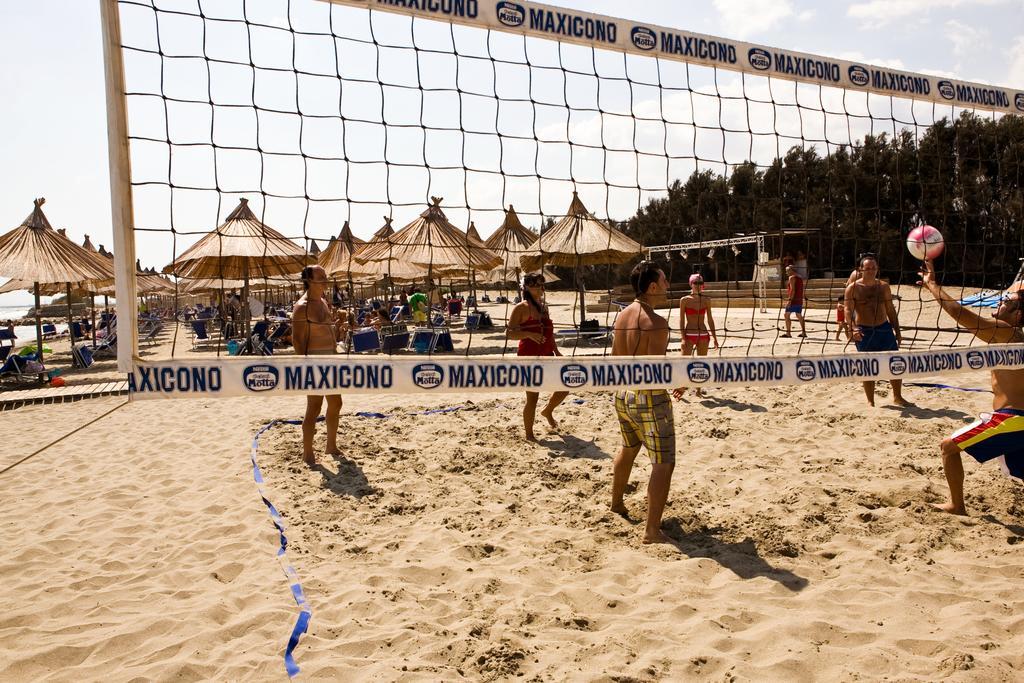 African Beach Hotel-Residence Манфредония Екстериор снимка