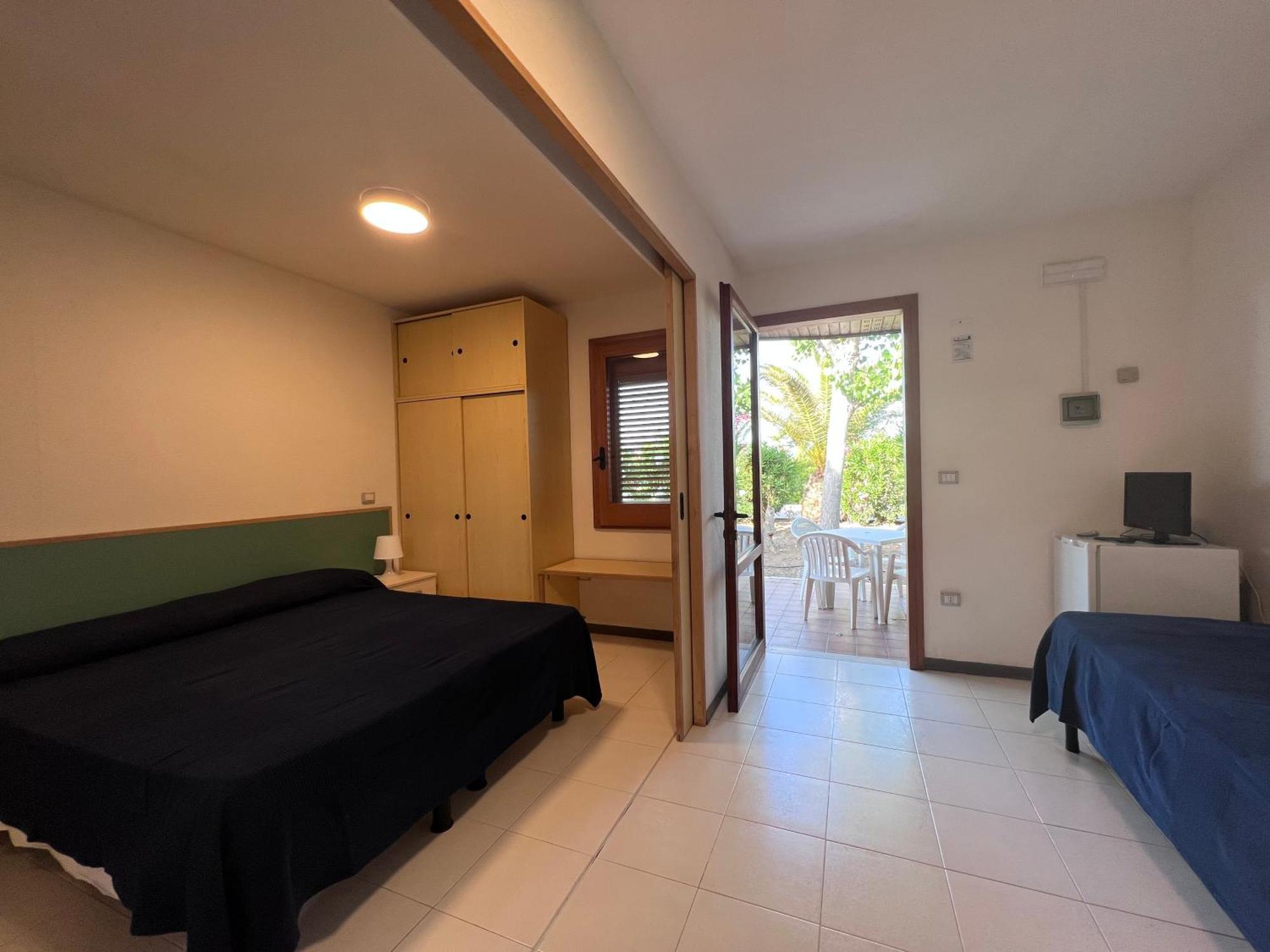 African Beach Hotel-Residence Манфредония Екстериор снимка