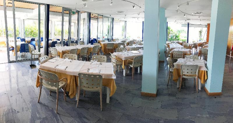 African Beach Hotel-Residence Манфредония Екстериор снимка