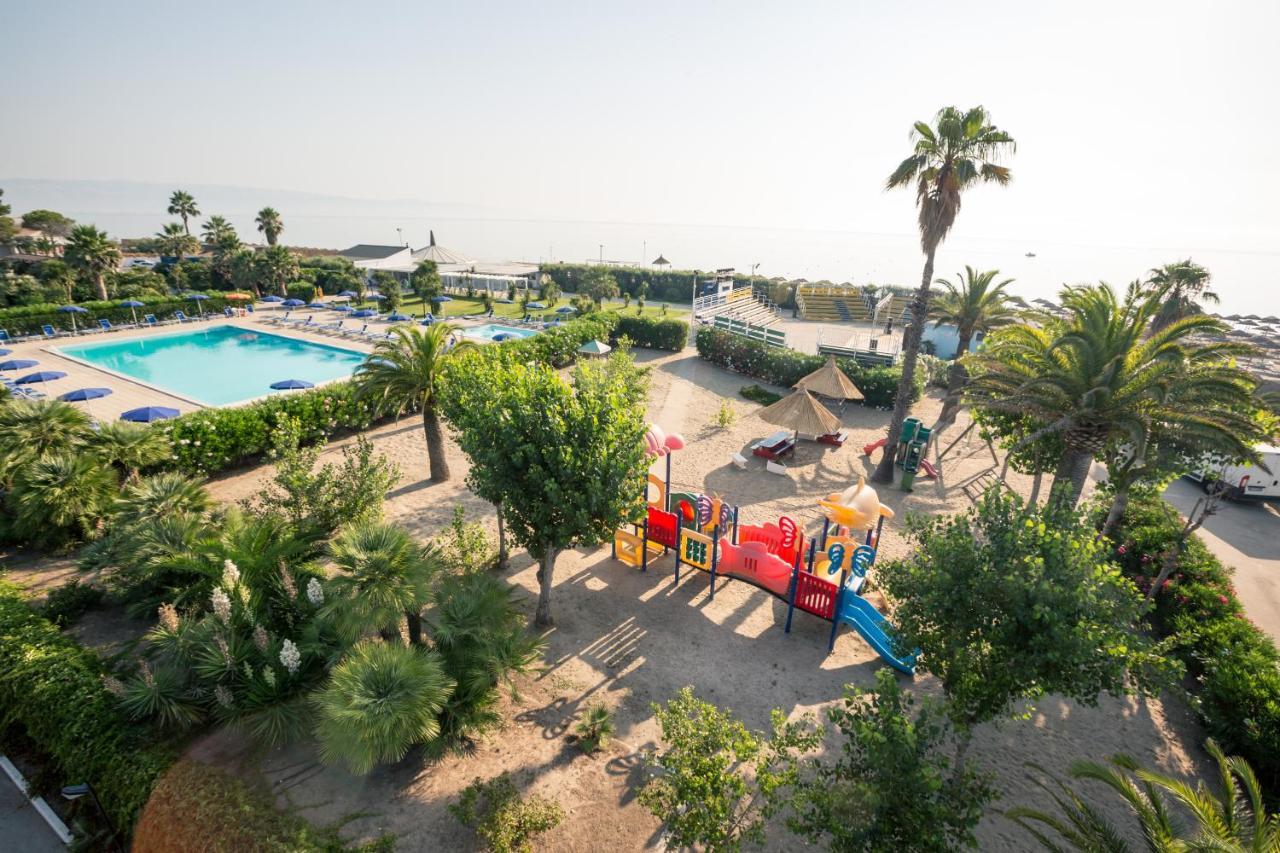 African Beach Hotel-Residence Манфредония Екстериор снимка
