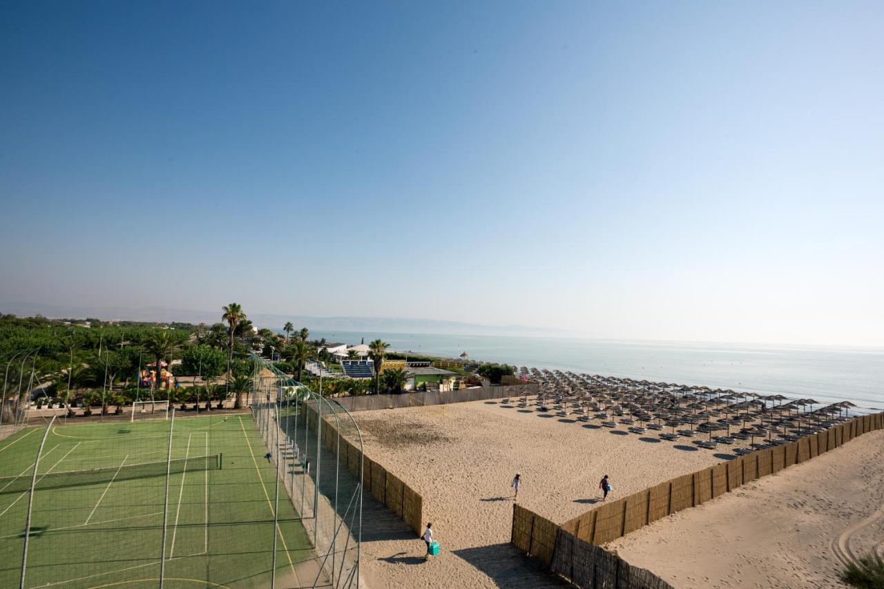 African Beach Hotel-Residence Манфредония Екстериор снимка