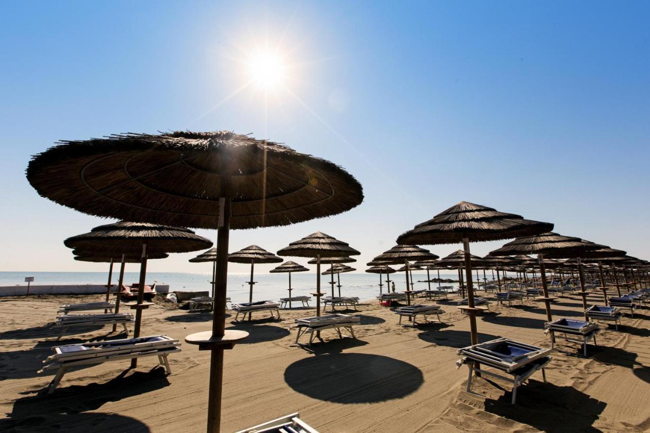 African Beach Hotel-Residence Манфредония Екстериор снимка